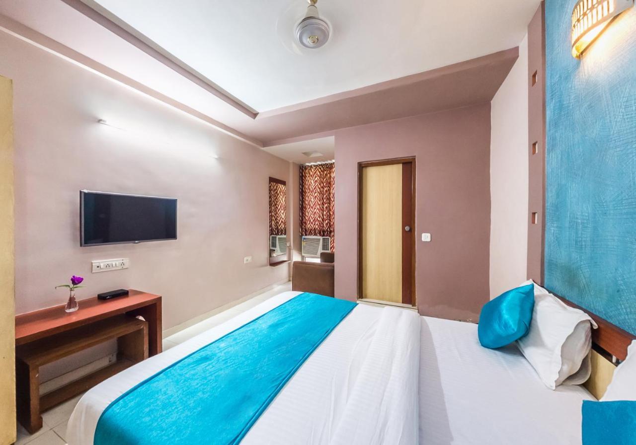 Hotel Rudra Regency Ahmedabad Exteriör bild